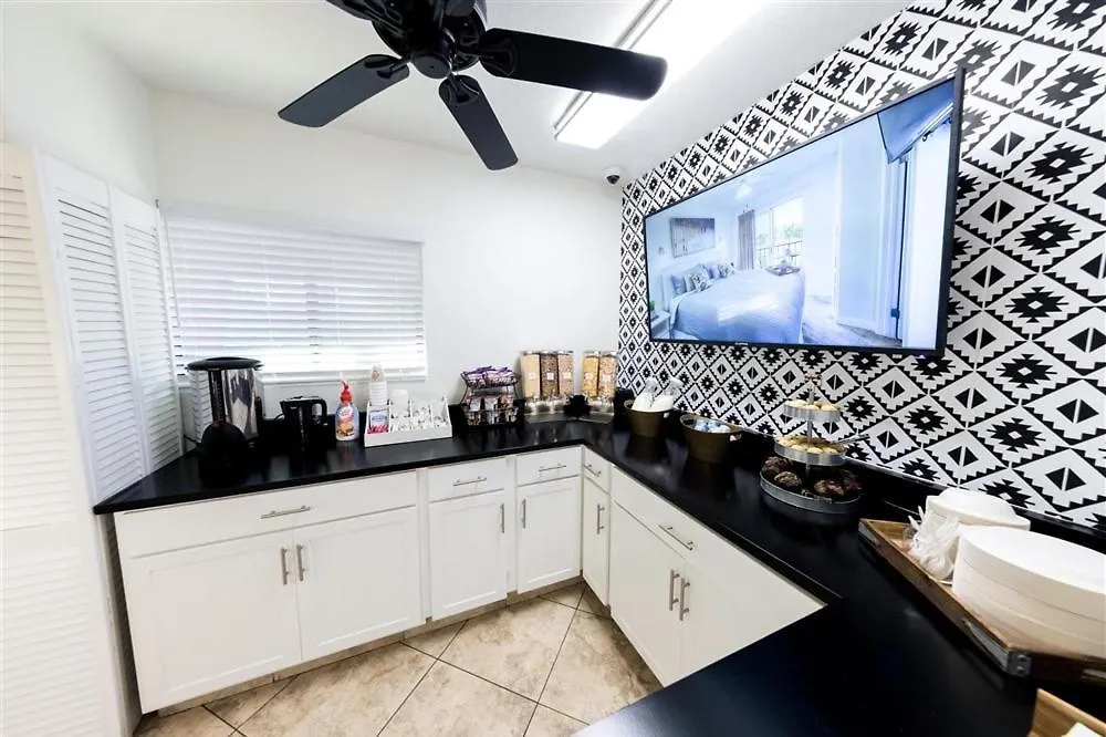 244 Fully Furnished 1Br Suite-Pet Friendly Scottsdale